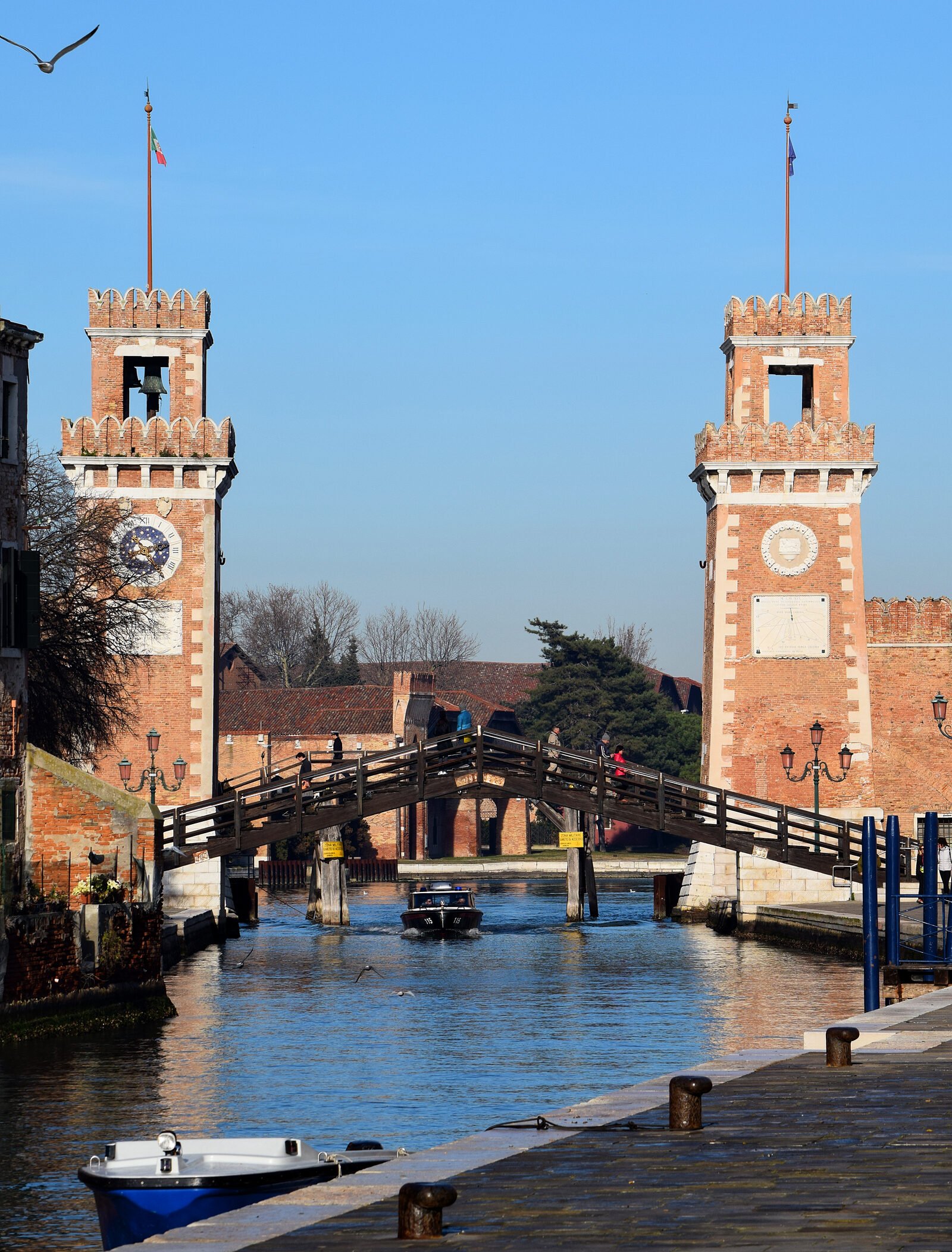 Arsenale : The canal connecting the main entrance to the lagoon