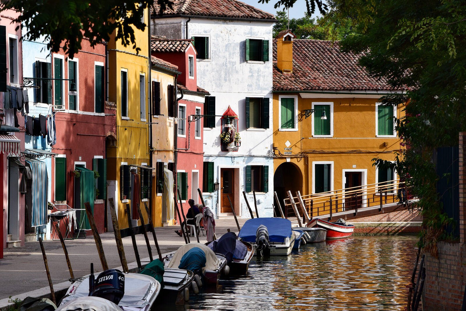 Burano : Some areas of Burano still feel genuinely local