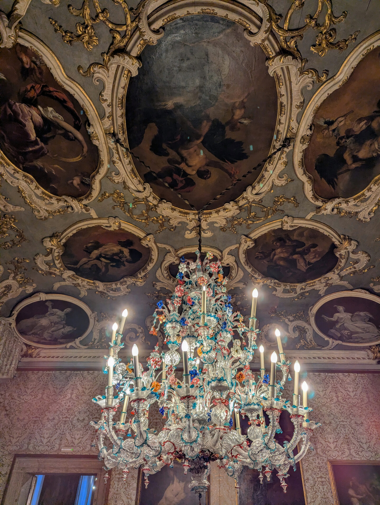 Ca' Rezzonico : The Brustolon Room features a remarkable ceiling decorated with eleven canvases, originally installed in Palazzo Nani