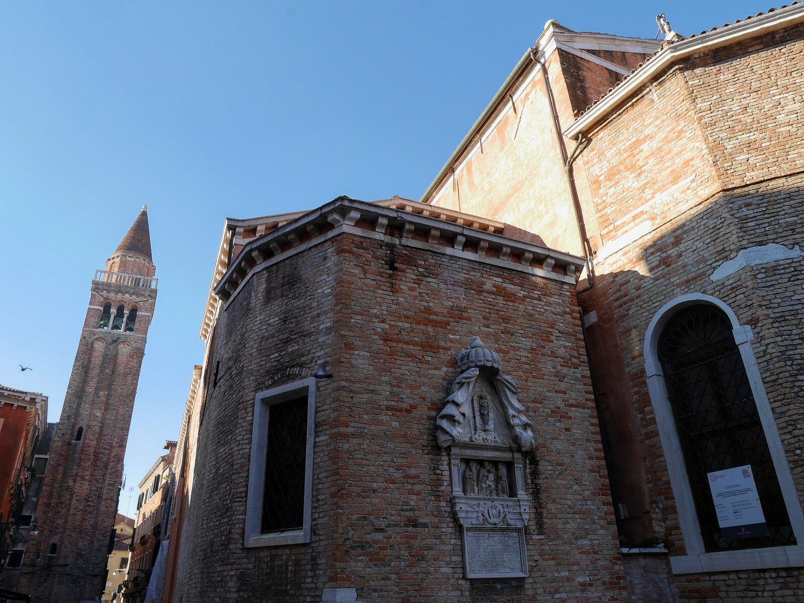 Chiesa di San Paolo : The exterior and the standalone bell tower, as seen from Campo San Polo