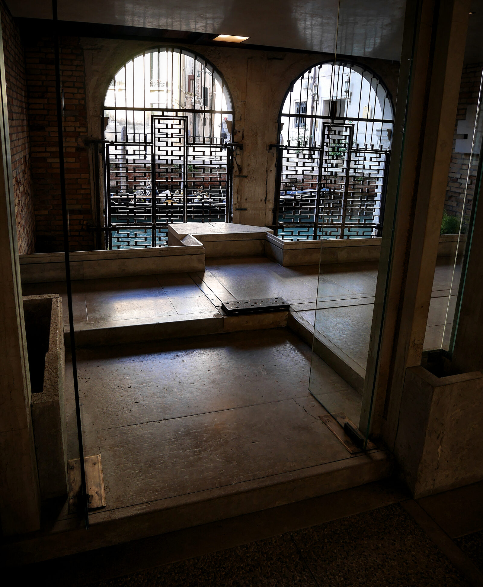 Fondazione Querini Stampalia : Parts of the palace were infused with modern architecture by Carlo Scarpa