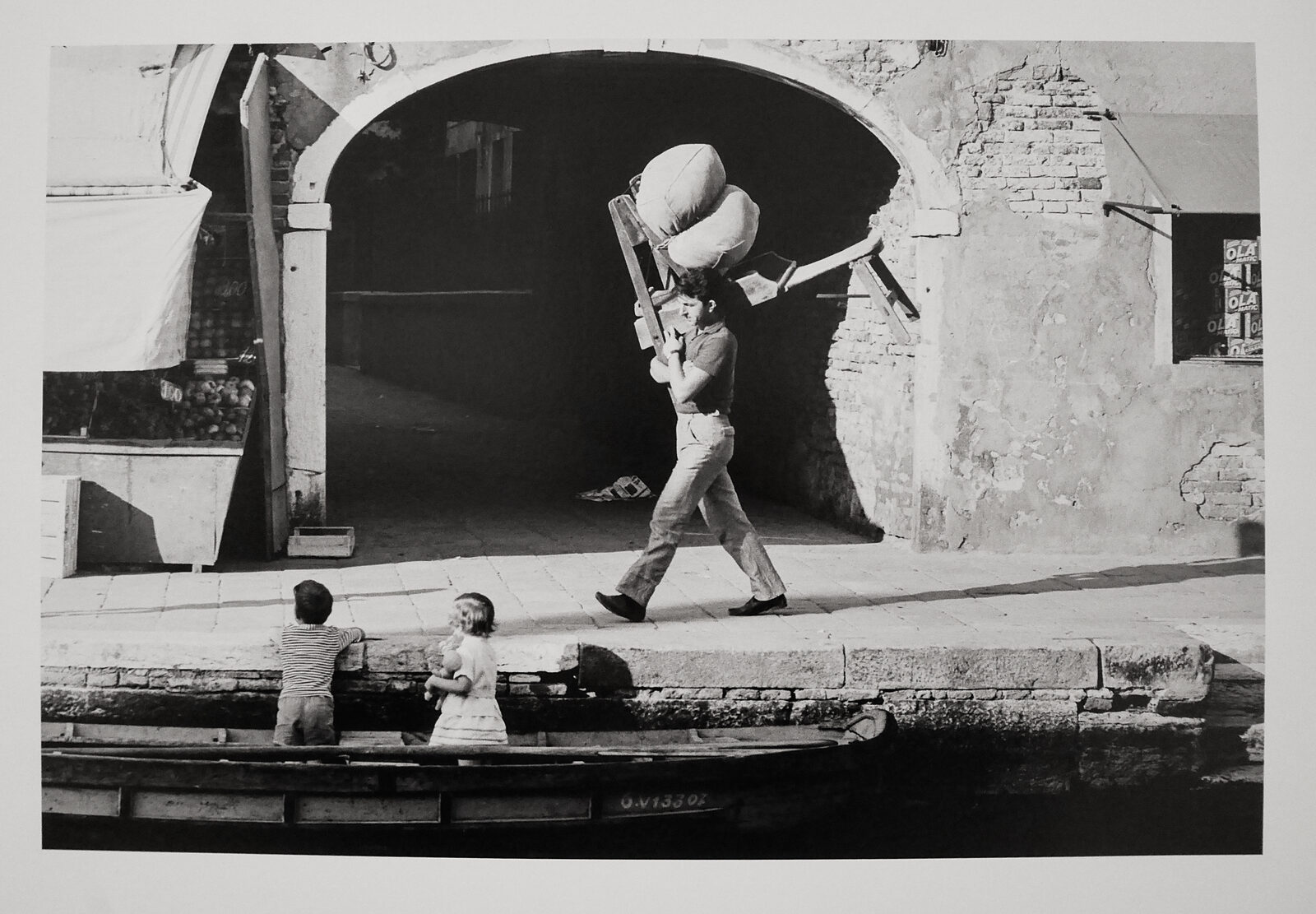 Fondazione Querini Stampalia : Temporary exhibition featuring old photographs of everyday life in Venice