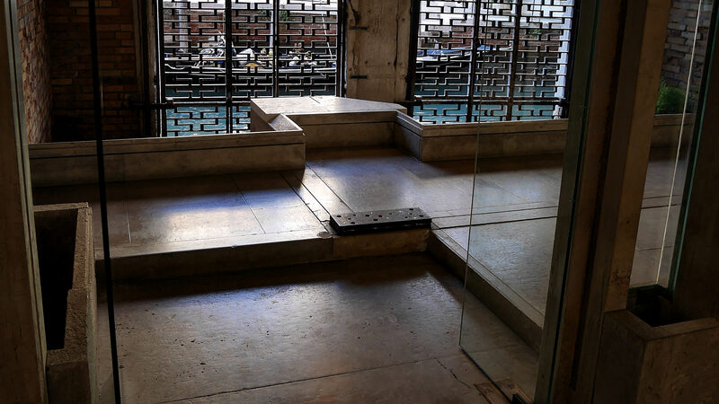 Fondazione Querini Stampalia : Parts of the palace were infused with modern architecture by Carlo Scarpa