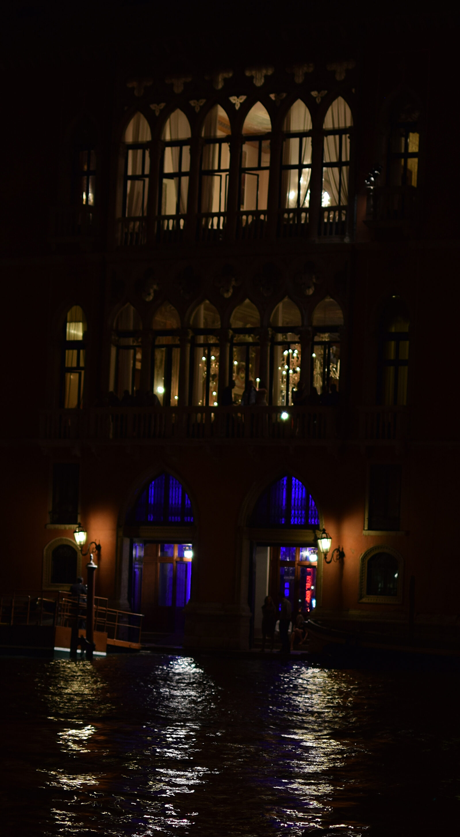 Grand Canal : Just envision all the gatherings, both from the past and present, that occur within these opulent palazzos