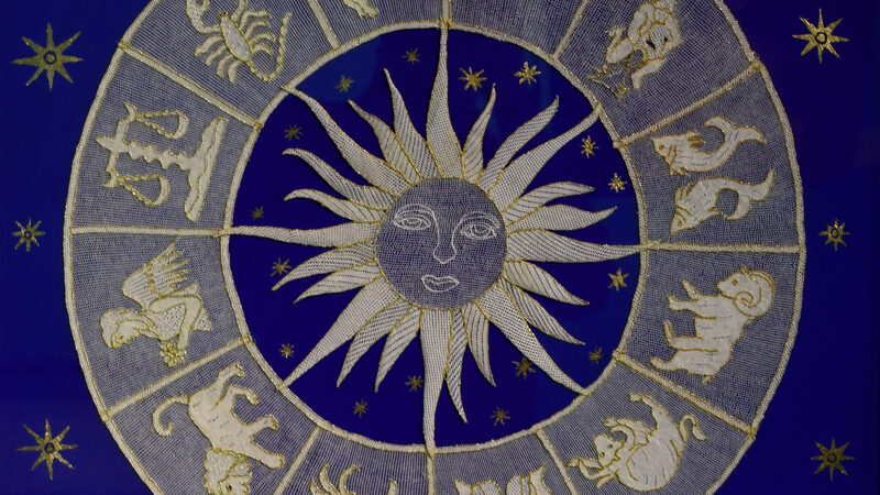 Lace Museum : A modern lace design incorporating all 12 signs of the zodiac