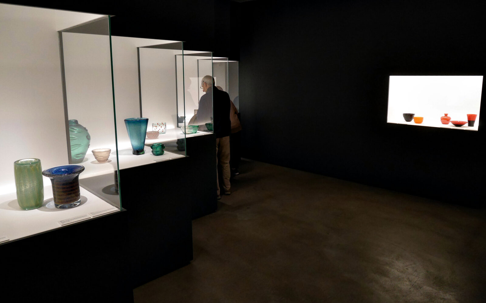 Le Stanze del Vetro : The interior is intentionally kept dark to make the exhibits in the luminous display cases stand out