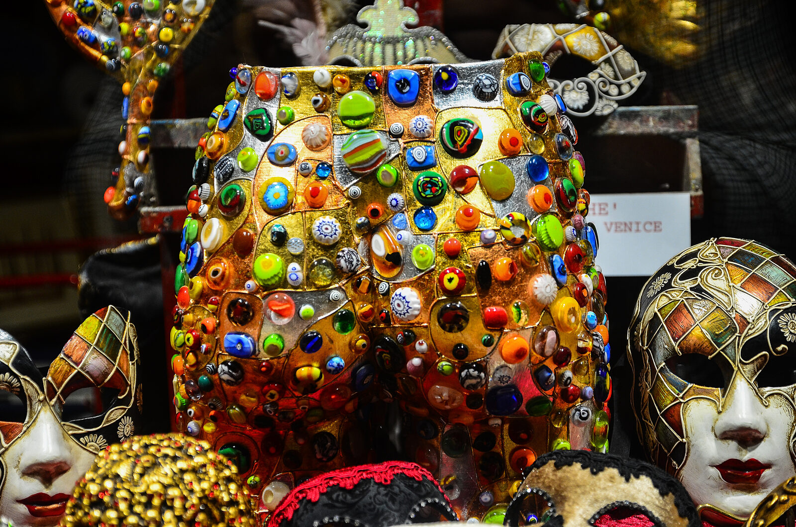 Murano : A few glass pieces break tradition with their unexpected displays