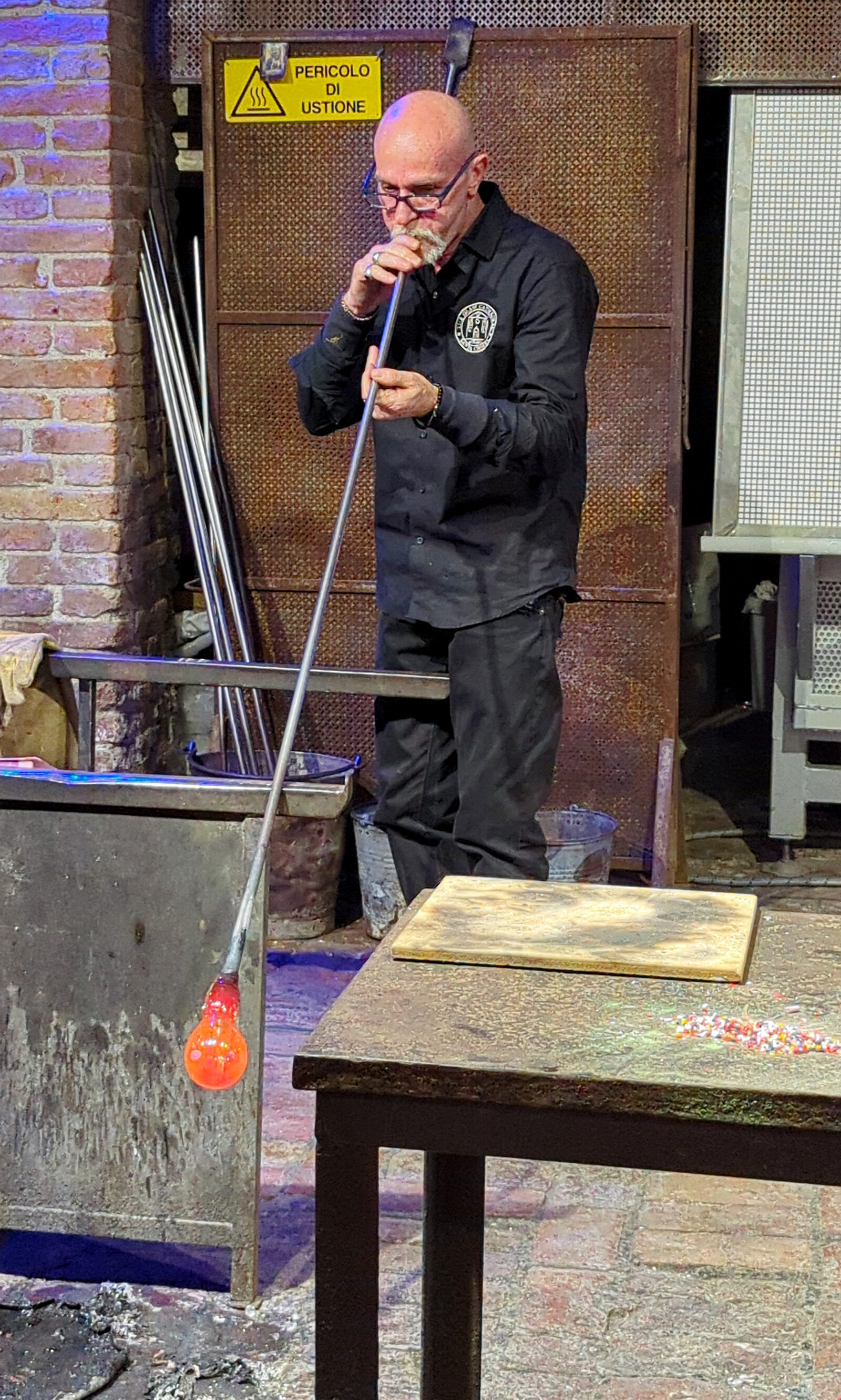 Murano : Uno dei momenti imperdibili di Murano è assistere a una dimostrazione dal vivo di lavorazione del vetro.