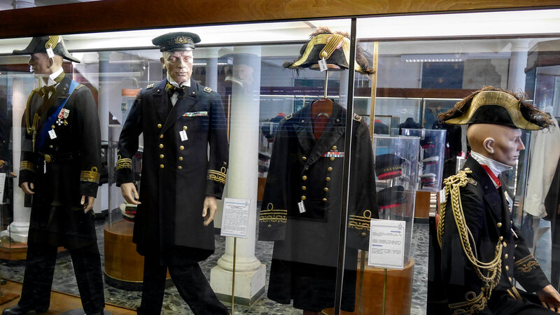 Naval History Museum : Vintage uniforms of the Italian Navy