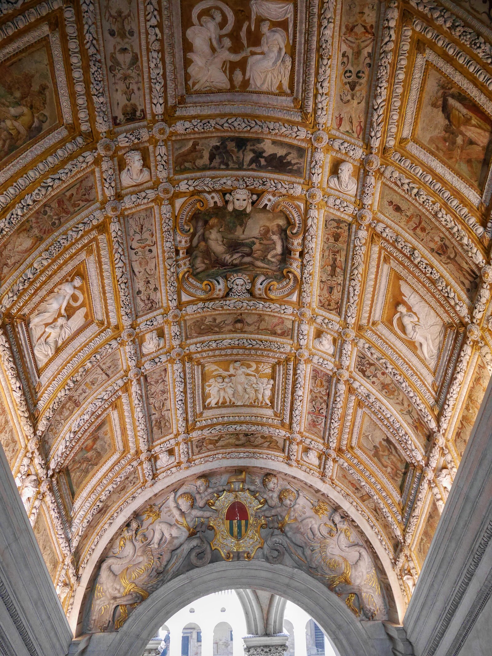 Palazzo Ducale : Returning inside via The Scala d'Oro or the Golden Staircase