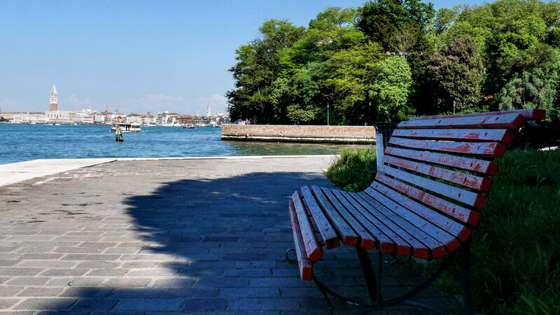 Parco delle Rimembranze : After a full day of wandering, here’s your reward: a quiet bench, a gentle breeze, and Venice sparkling before you.