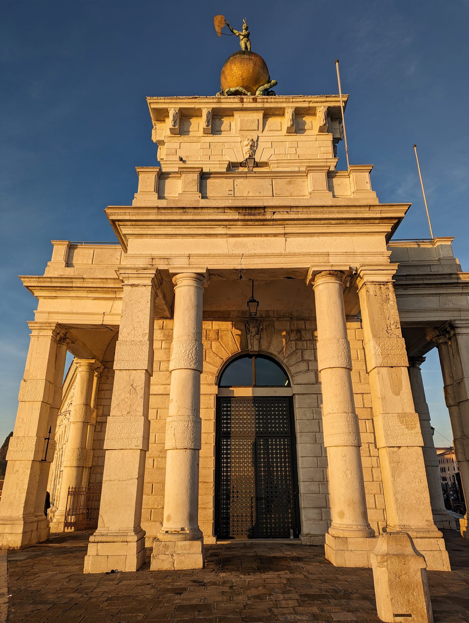 Punta della Dogana : The extremity of the customs (italian 'dogana') building, crowned by the Fortuna statue