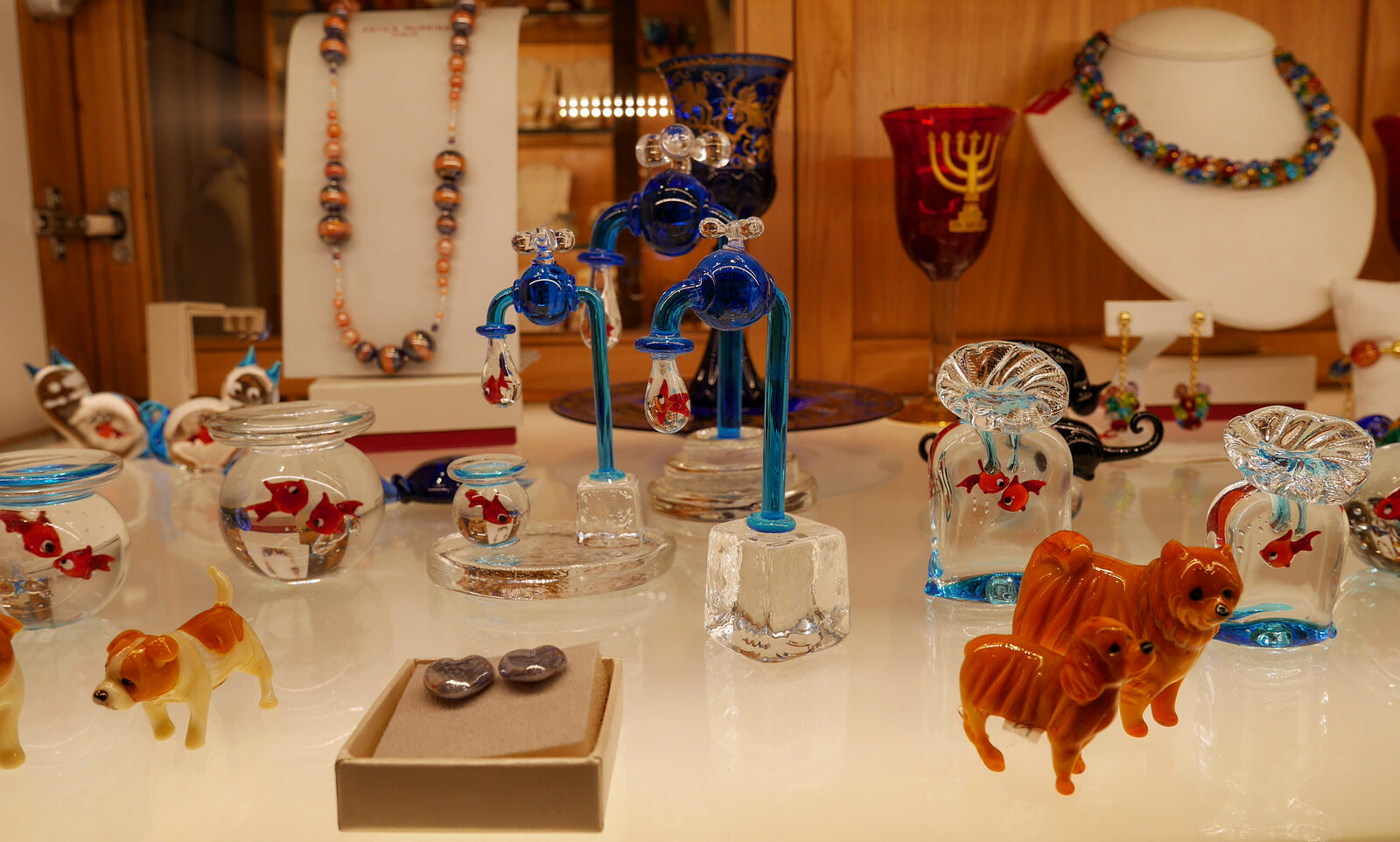 Rio dei Vetrai : The artisan shops boast a remarkably diverse array of glass creations