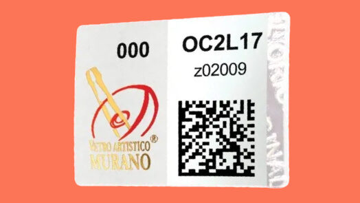 Rio dei Vetrai : Il sigillo Vetro Artistico Murano viene applicato ai prodotti in vetro per certificare che sono stati realizzati sull'isola utilizzando tecniche tradizionali.