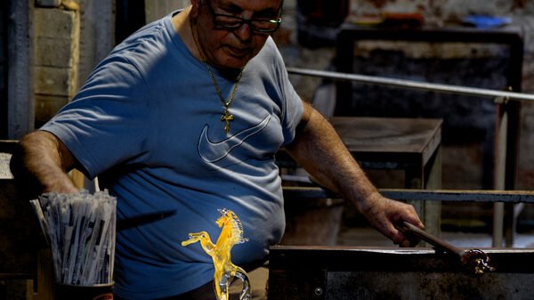 Rio dei Vetrai : Within a short walk, you can witness live glassmaking demonstrations