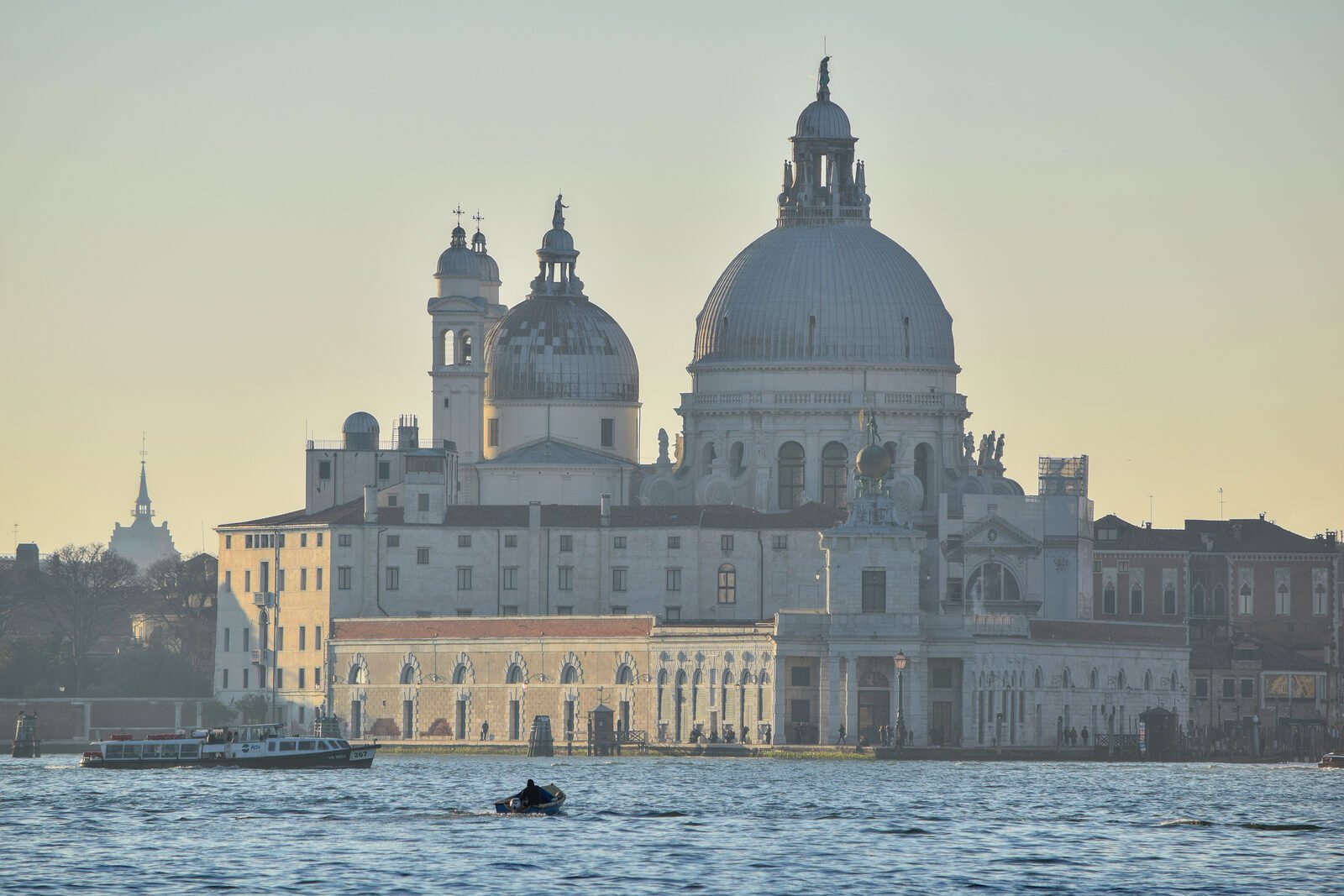 Riva degli Schiavoni : Santa Maria della Salute in the soft glow of the sunset