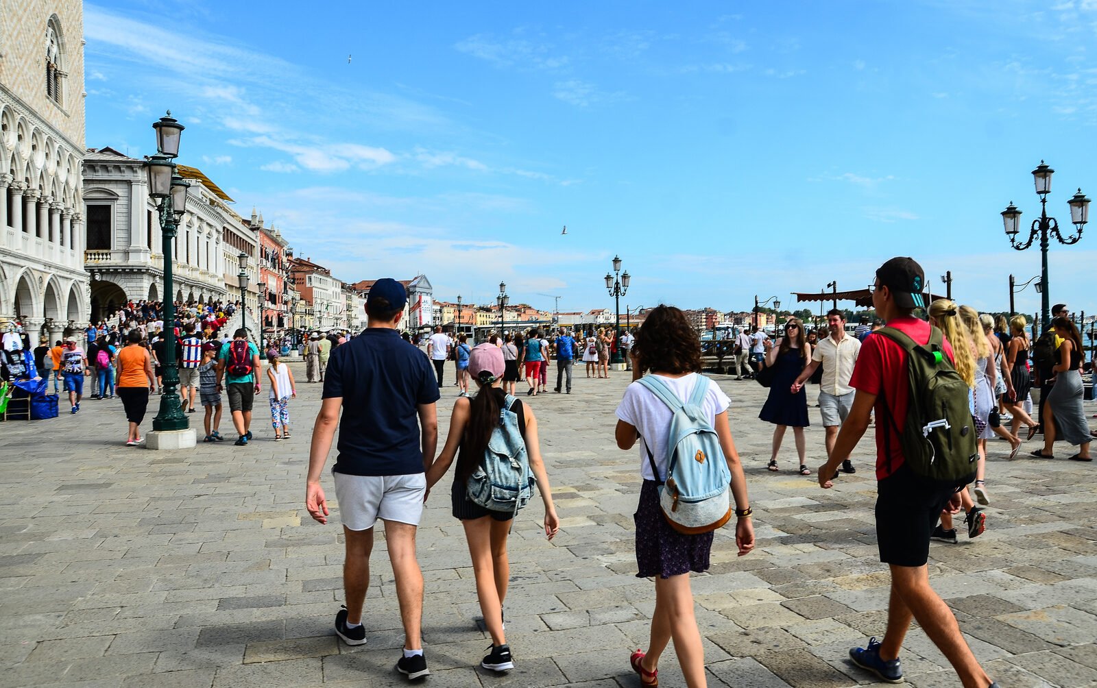 Riva degli Schiavoni : The monumental waterfront is constantly bustling with crowds and souvenir stalls