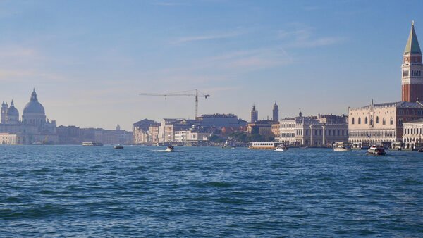 Riva degli Schiavoni : The eastern end of the Riva offers picturesque views of the Venice lagoon waterfront