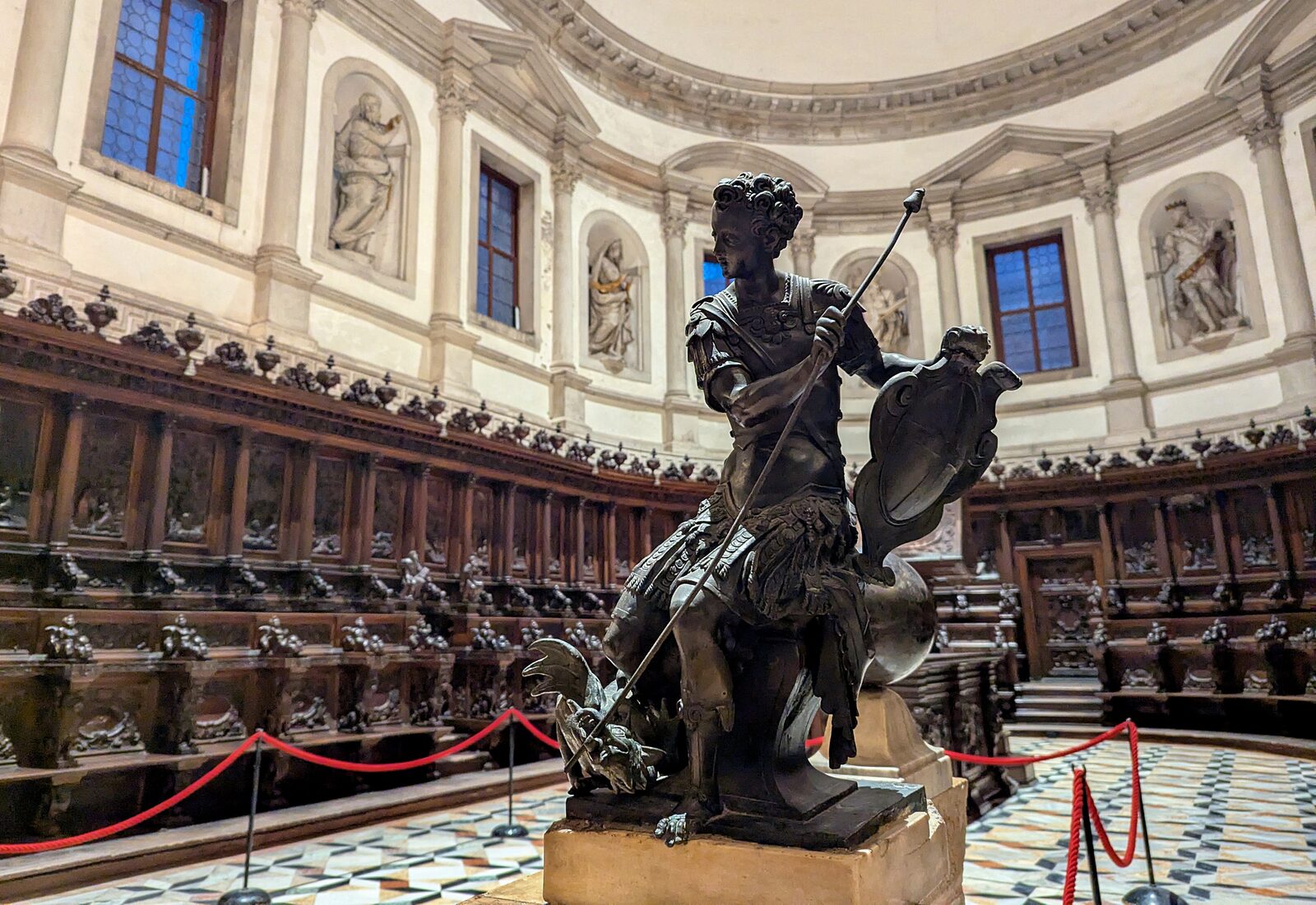 San Giorgio Maggiore : At the center of the choir stands the bronze statuette of Saint George, the church’s patron saint