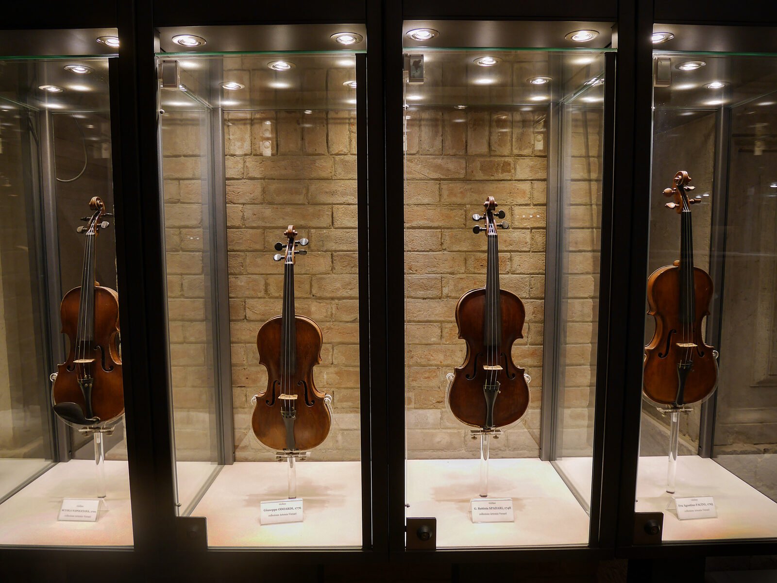 San Vidal : Various string instruments on display tease the full experience at the nearby Museo della Musica