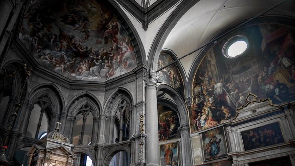 San Zaccaria : The ceiling fresco above the altar is titled 'San Zaccaria in Glory' by Gerolamo Pellegrini