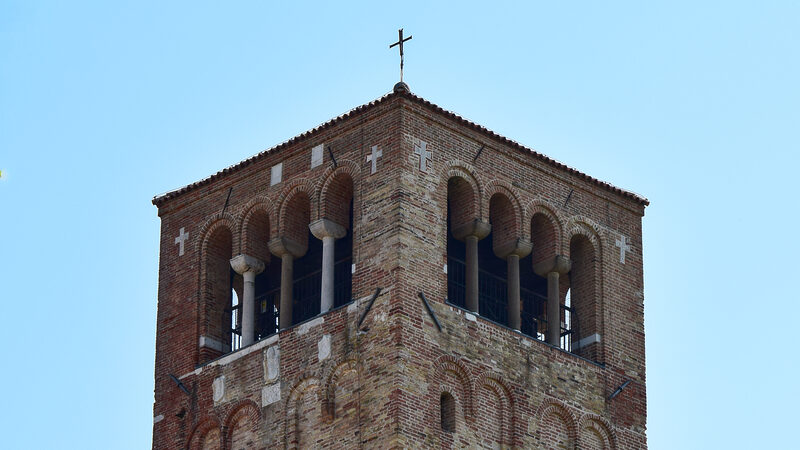 Torcello Campanile : It's incredible to think this tower is more than 1,000 years old and it's still standing strong
