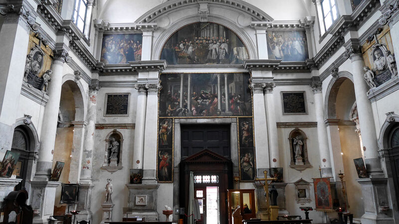 Santa Maria del Giglio : Upon entering, one must immediately pivot to behold the numerous paintings adorning the counter-facade