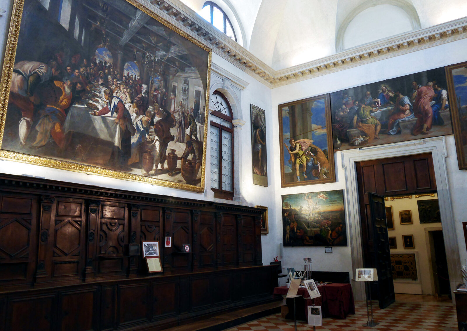 Santa Maria della Salute : Yet, the standout is undoubtedly Tintoretto’s monumental 'Wedding Feast at Cana' (to the left) originally painted for the dining hall of the Crociferi convent