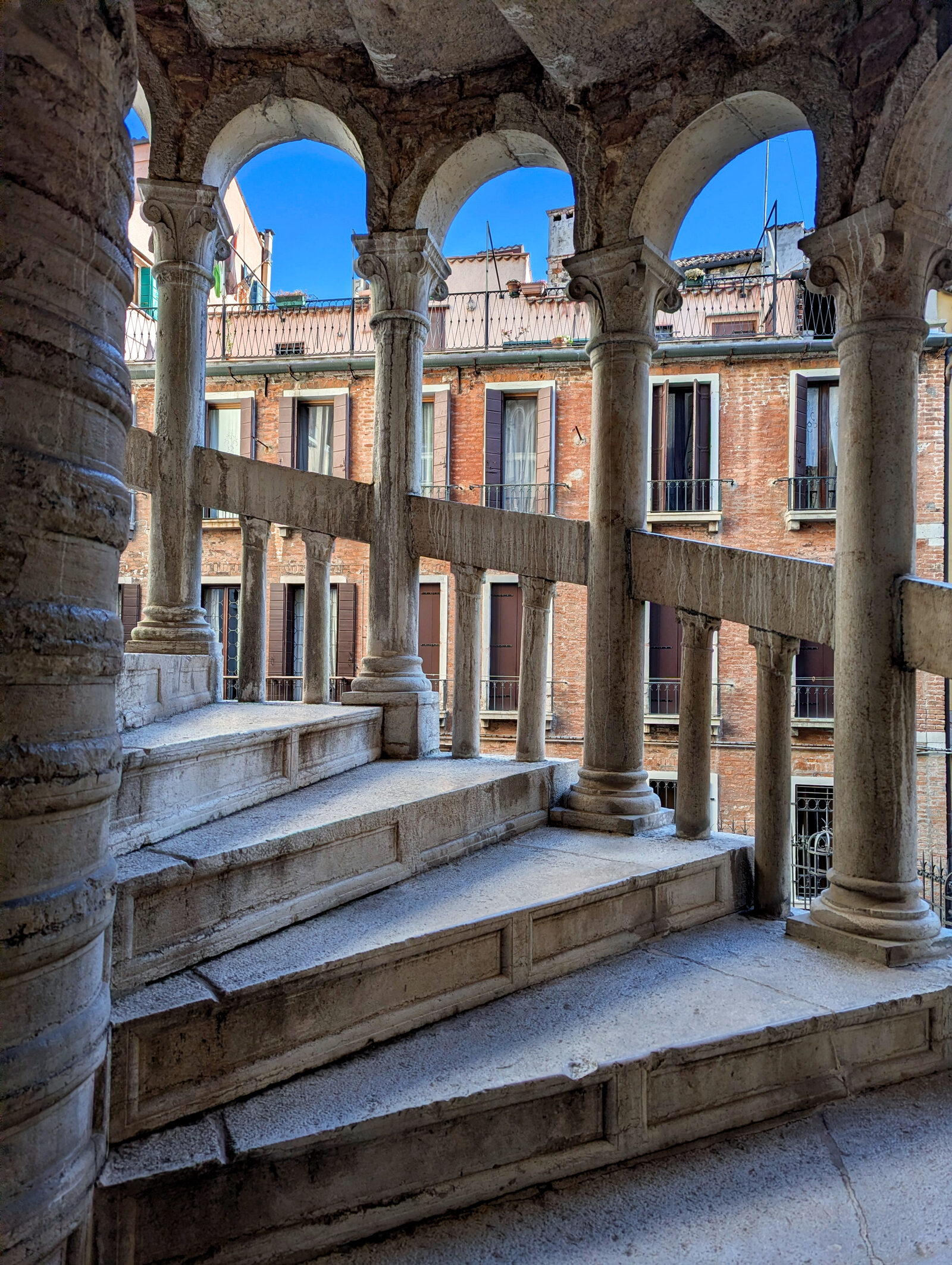 Palazzo Contarini del Bovolo : Iniziamo dai primi passi