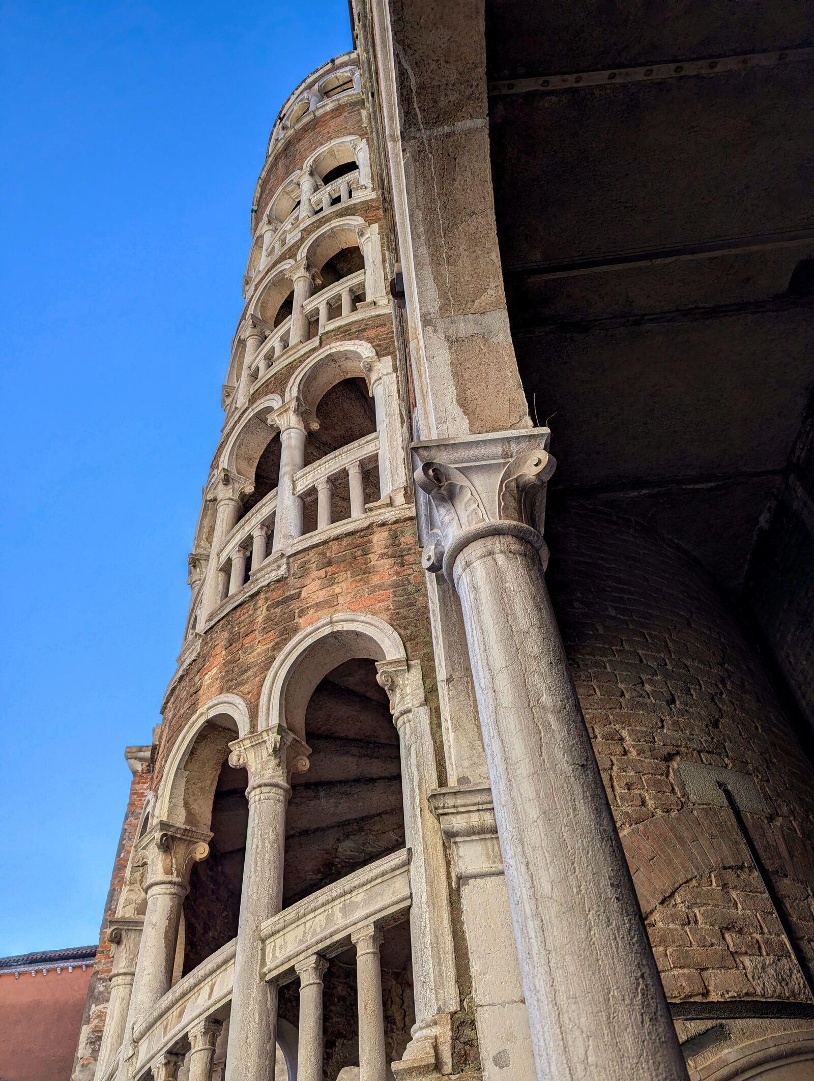 Palazzo Contarini del Bovolo : Pronto a salire tutti gli 80 gradini fino in cima?