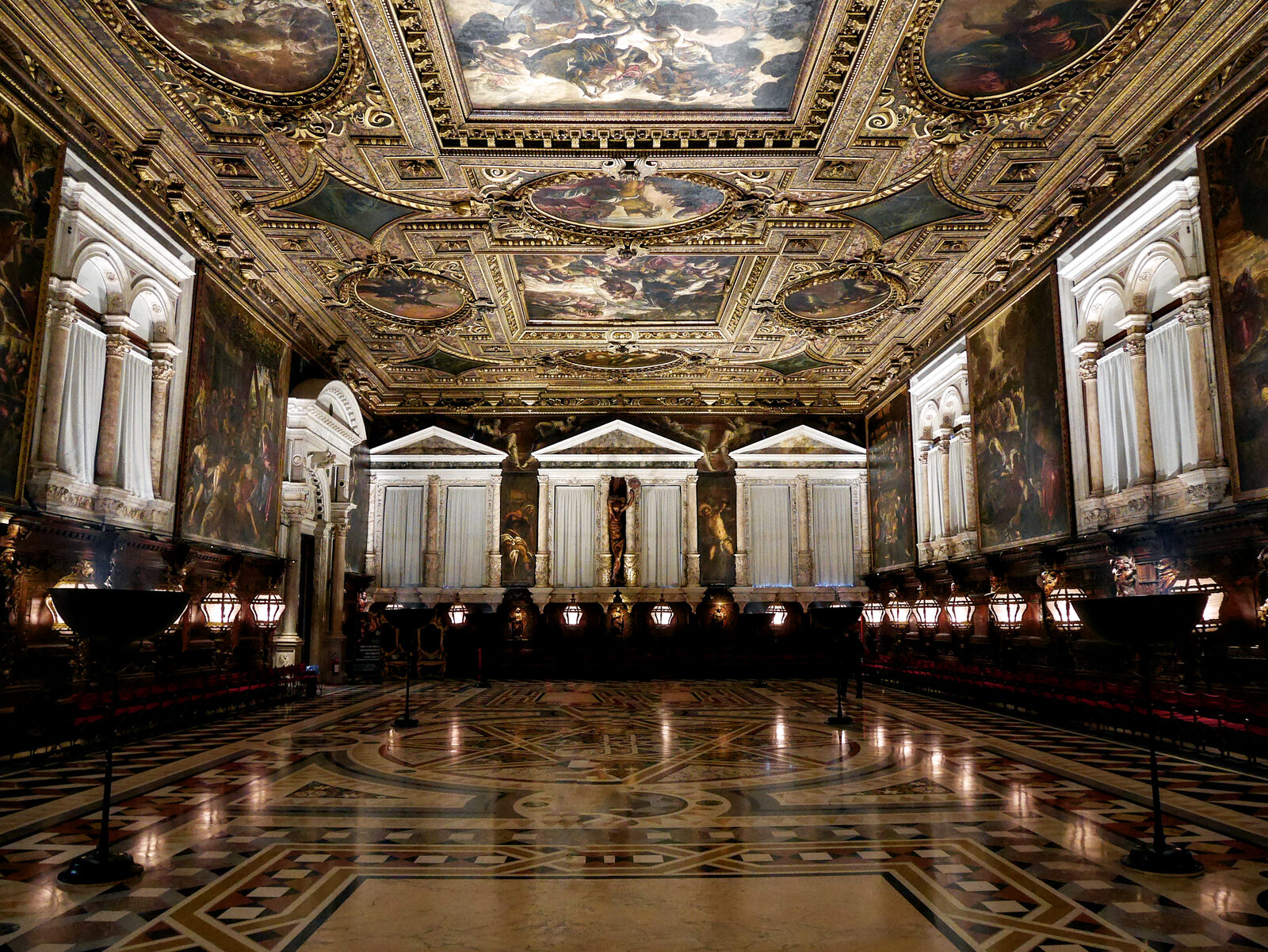 Scuola Grande di San Rocco : Perhaps the most impressive chapter hall in all of Venice