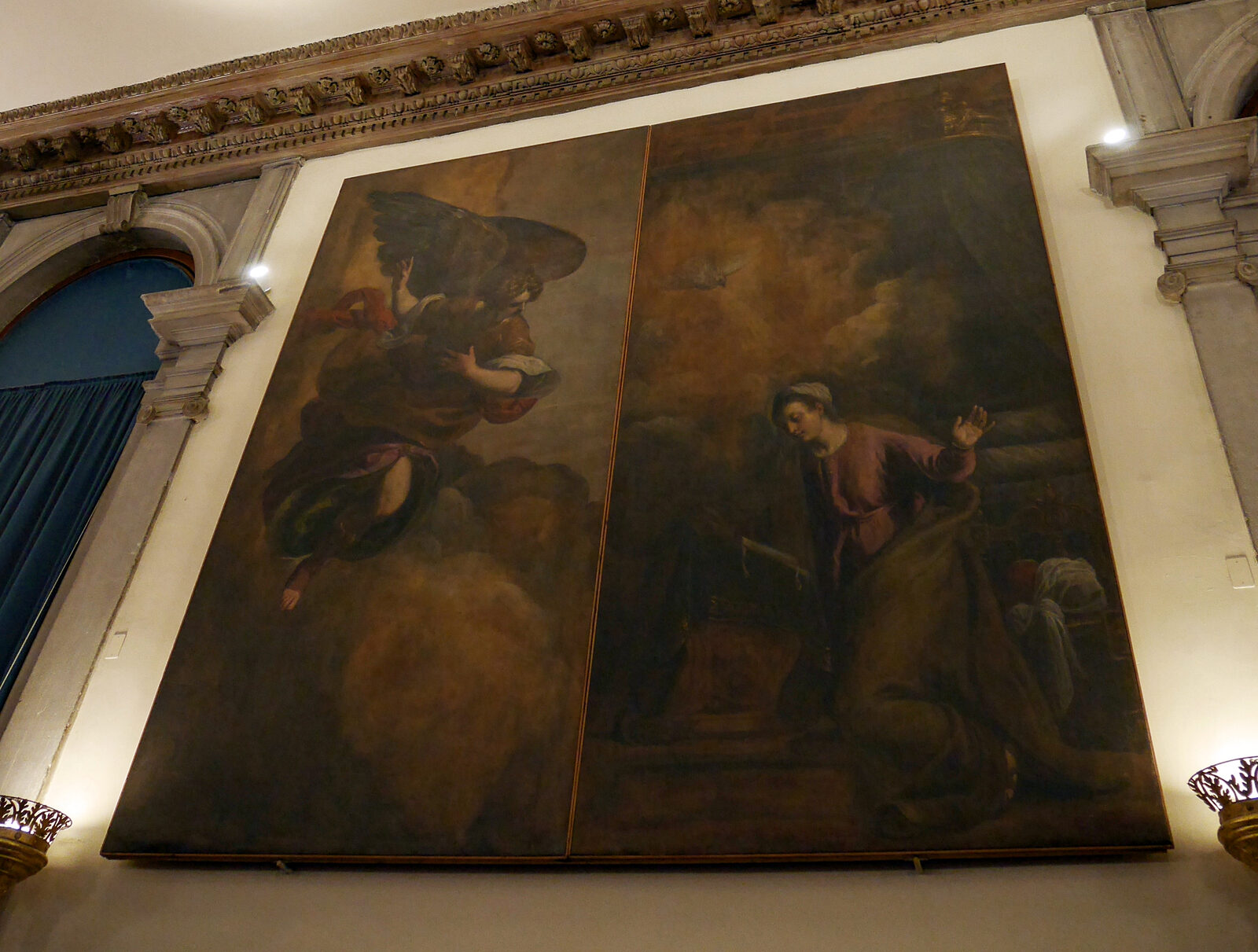 Scuola Grande di San Teodoro : And on the right-side wall is Palma il Giovane's 'Annunciation'
