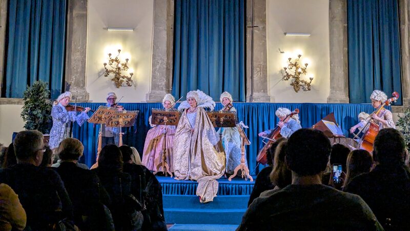Scuola Grande di San Teodoro : The evening concerts are especially memorable thanks to the performers' period attire