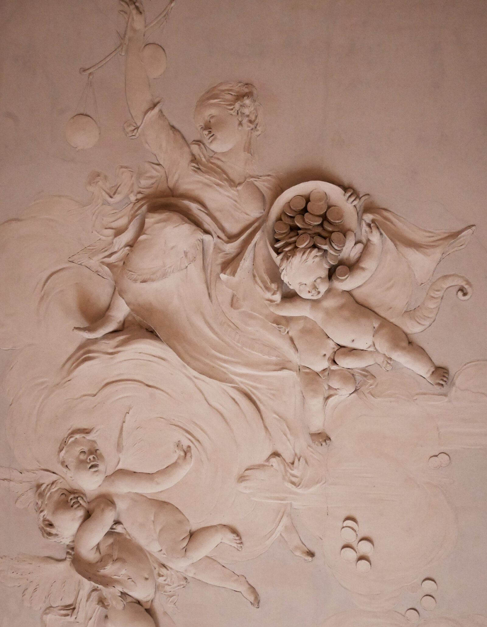 Scuola Grande San Giovanni : The Chancellery is also known as the Stucco Room, thanks to the elegant stucco work covering the upper walls and ceiling.
