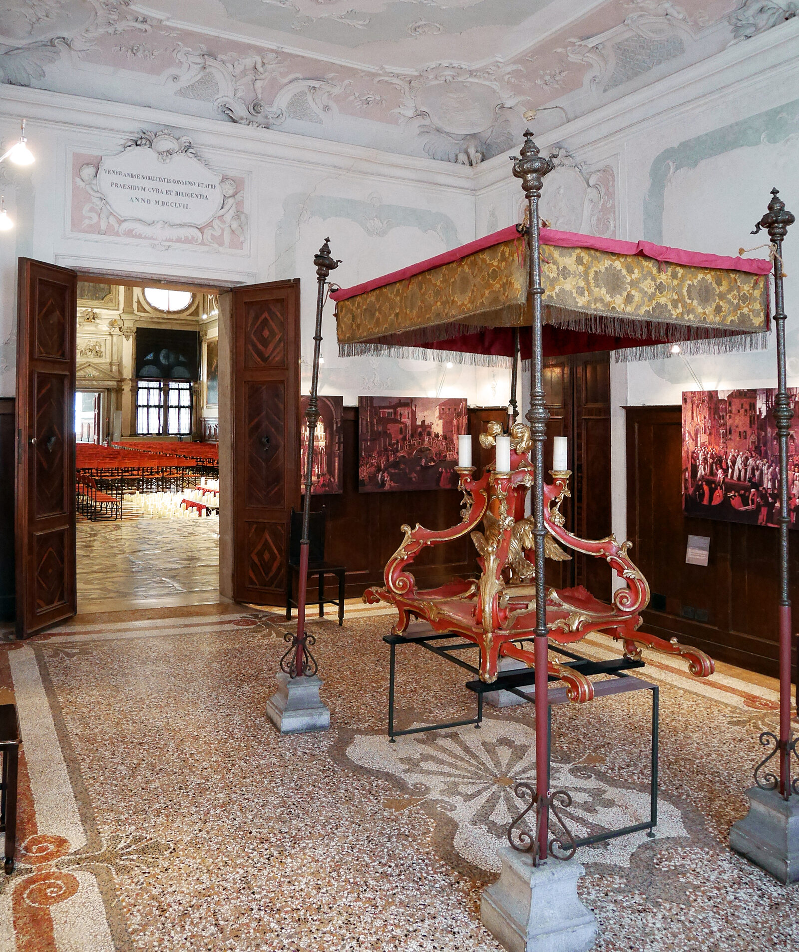 Scuola Grande San Giovanni : The Chancellery is a smaller bright room located directly behind the wall of the Chapter Hall with the altar