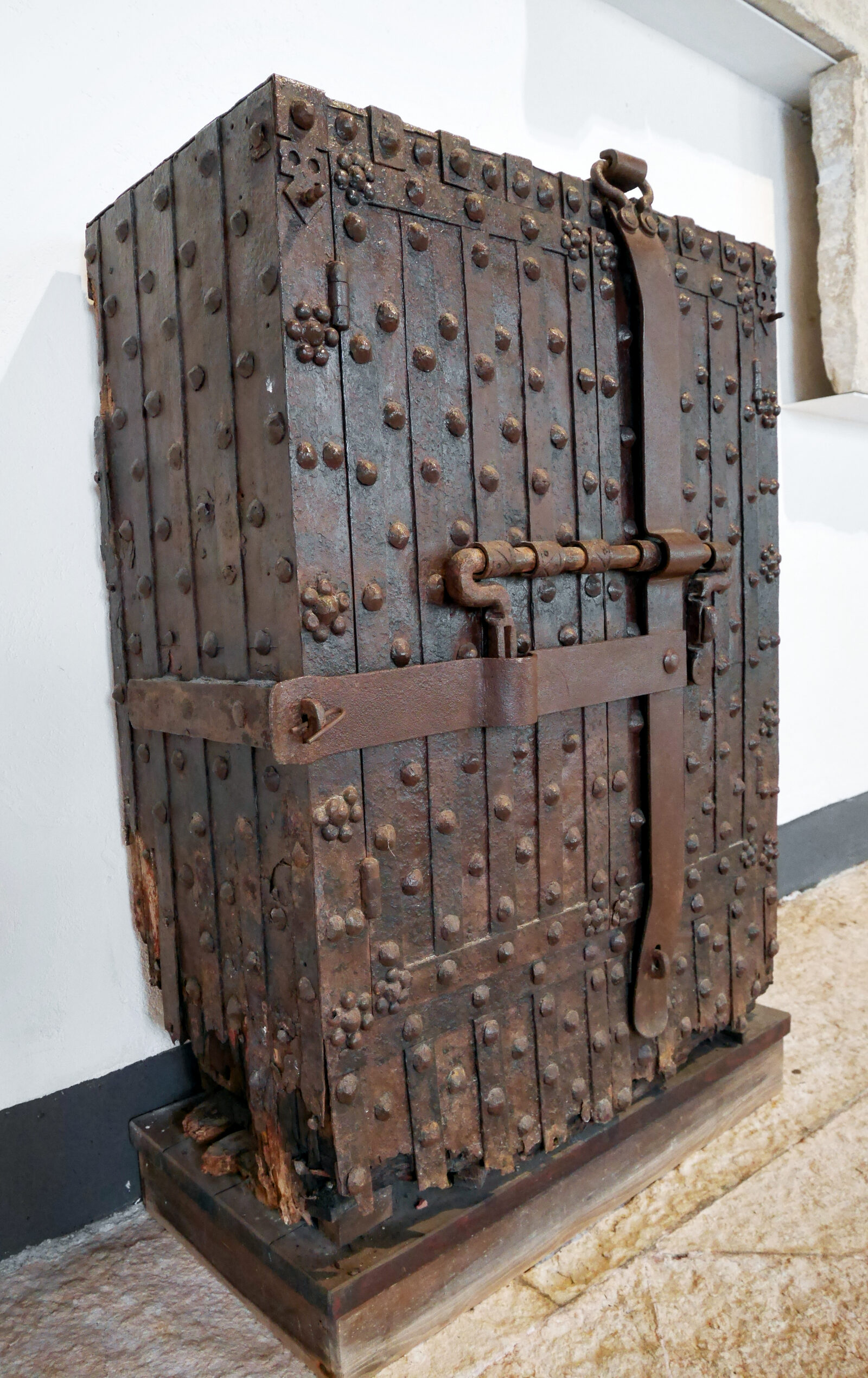 Scuola Grande San Giovanni : Two medieval strongboxes are displayed here, once the only way to safeguard the Scuola’s precious objects