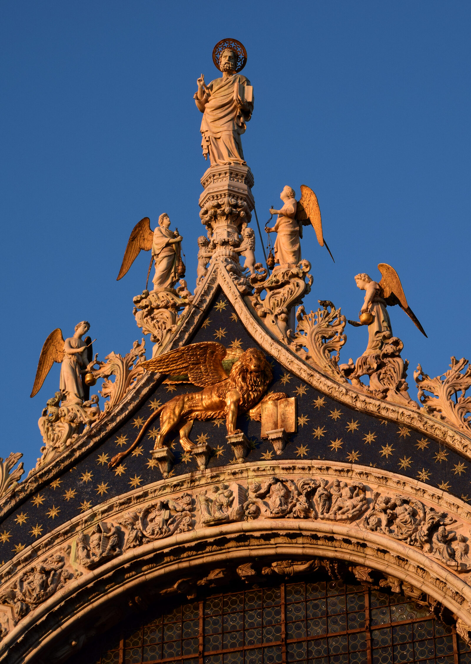 Piazza San Marco : Sunset being one of the most extraordinary times to take in the beauty of St. Mark's Basilica facade