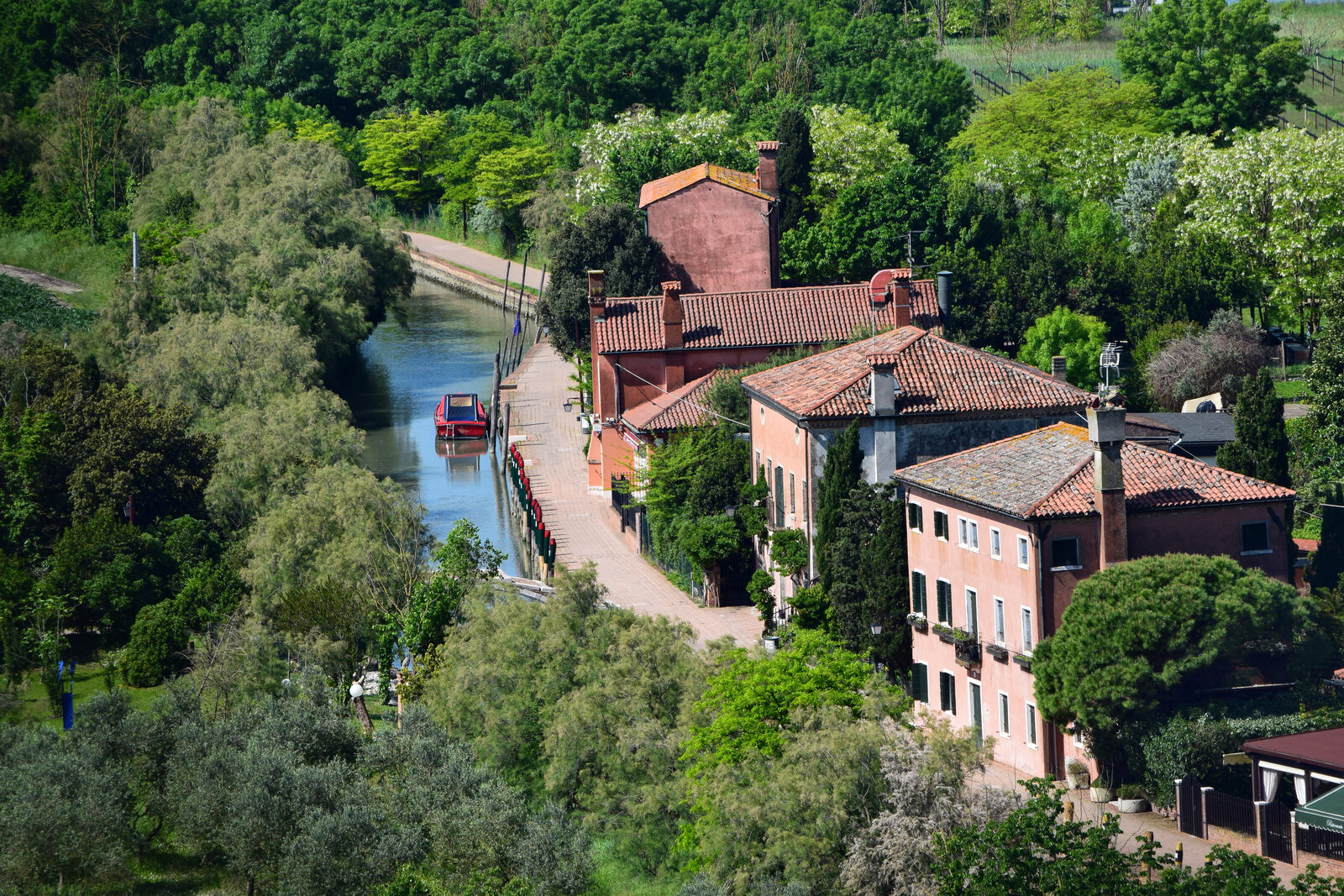 Torcello : The brick-laid path from the waterbus stop is clearly visible as well