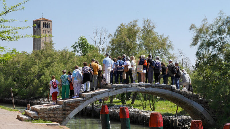 Torcello : Ever wondered how much weight these seemingly delicate bridges can actually support? Well, here's one answer...
